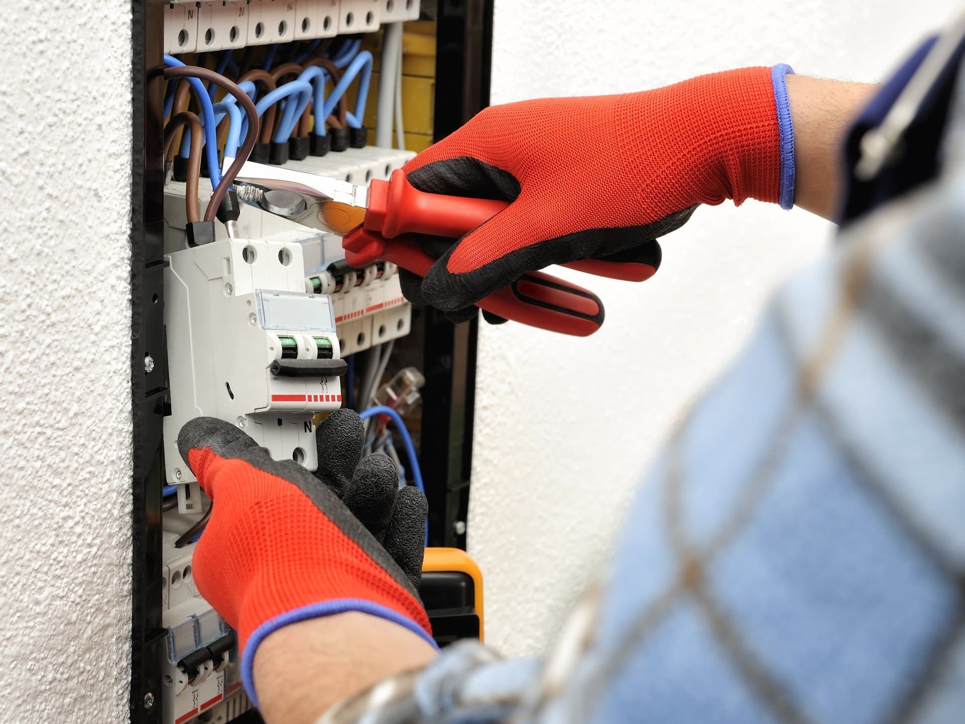  Local Electricians for Reliable Service