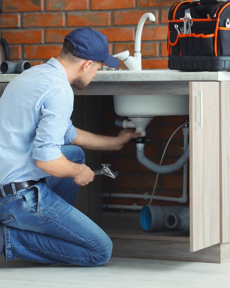 Choosing the Right Plumbing Service for Your Home or Business 